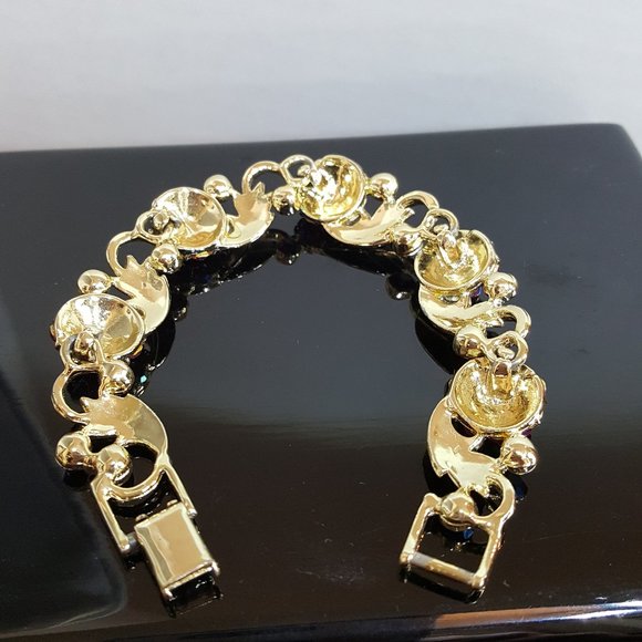 Vtg. Raspberry Rhinestone Set - Picture 8 of 16